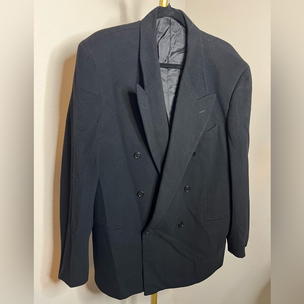 Vintage Men’s Valentino Cashmere Coat - Picture 3 of 7